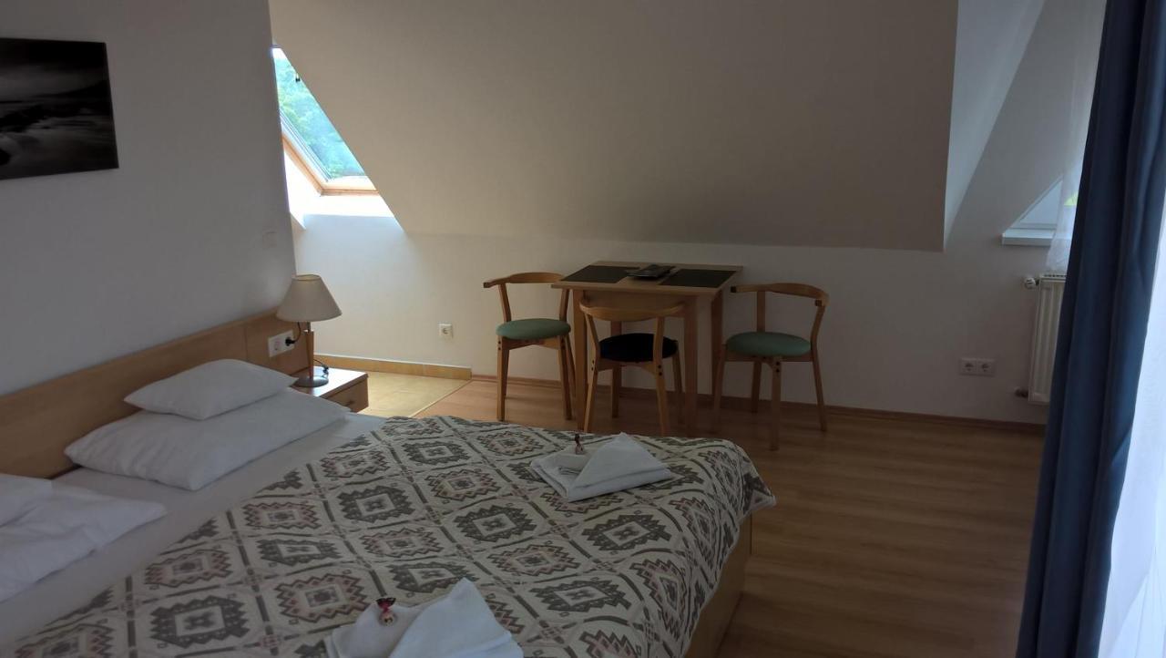 Lilla Wellnessapartman Zalakaros Buitenkant foto