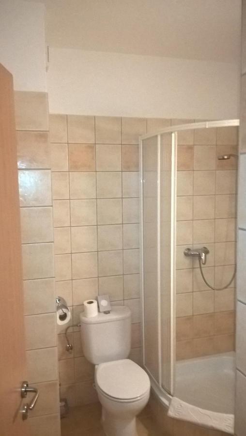 Lilla Wellnessapartman Zalakaros Buitenkant foto