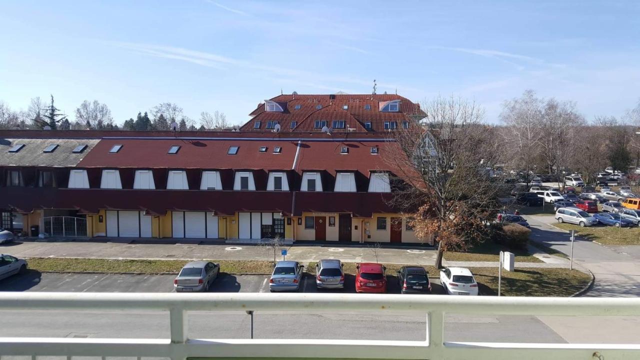 Lilla Wellnessapartman Zalakaros Buitenkant foto